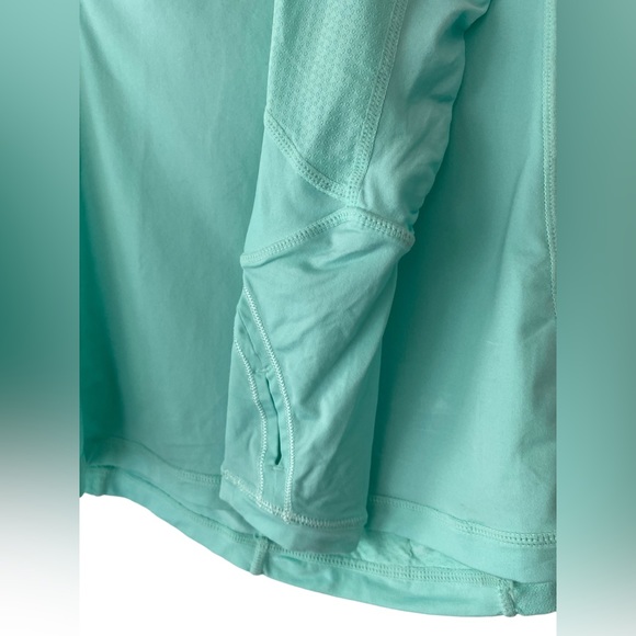 Lululemon Aqua Blue Top - Size 4 - Picture 3 of 8